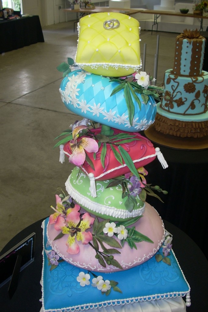 Balanced Pillow Cakes