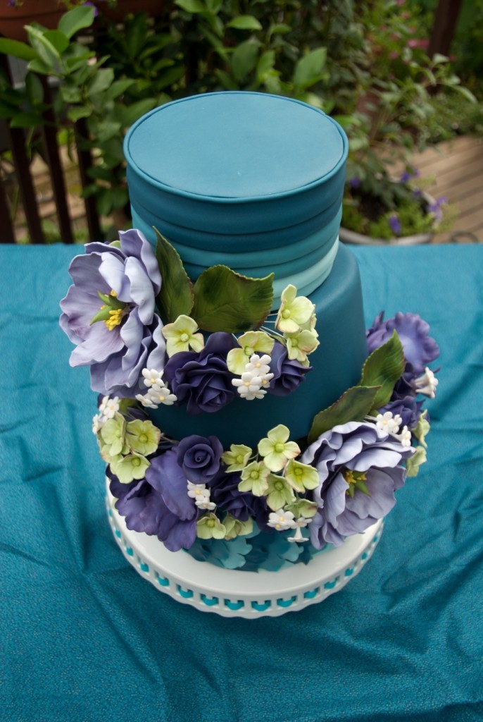 Blue Elegant Fashion Cake