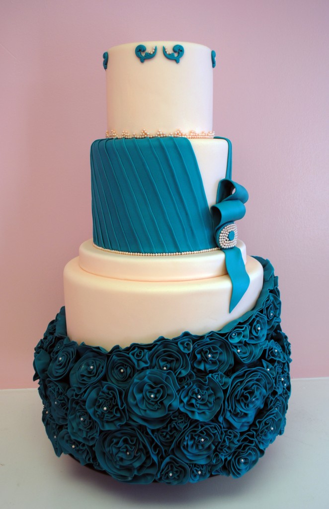 Couture Gown Inspired Wedding Cake