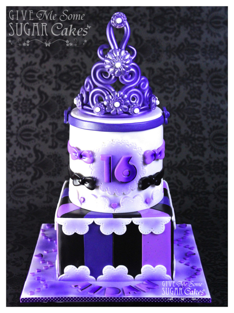 Fantastic Color Tiara Cake