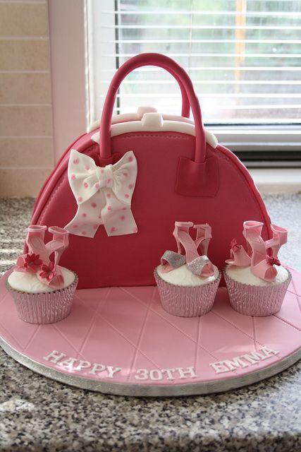 Handbag & Purse Cakes - Cake Geek Magazine