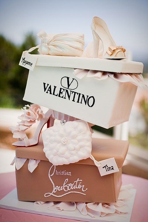 Fantastic and Stunning Gift Cakes