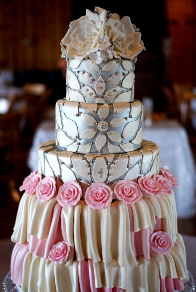 Wedding Cake Modeled After Bridal Gown