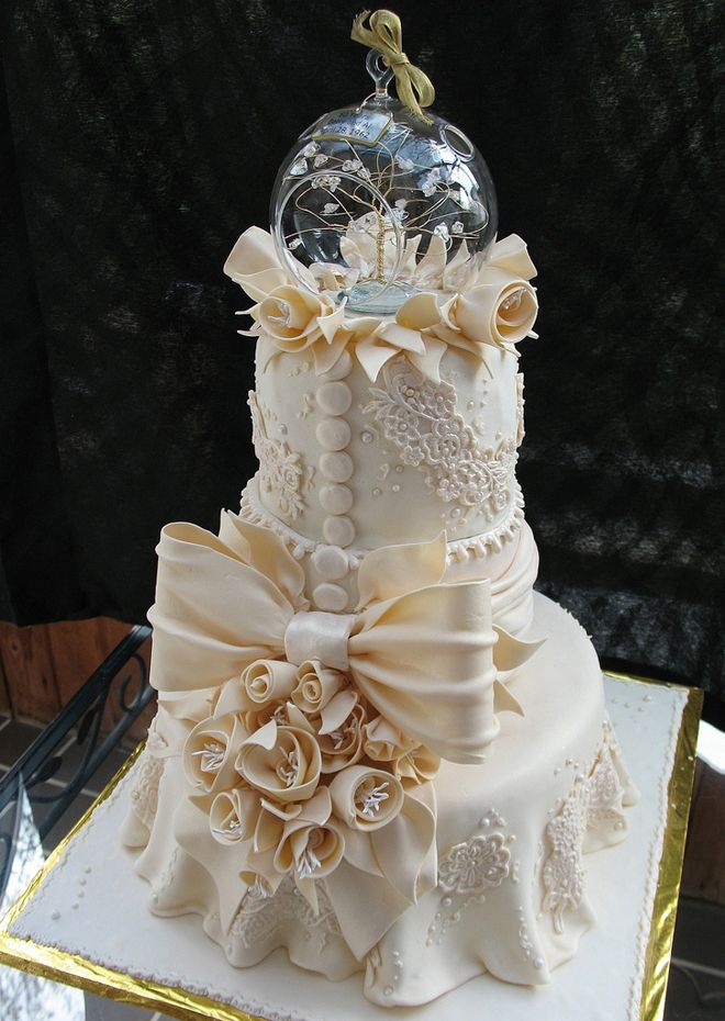 Lace Wedding Cake