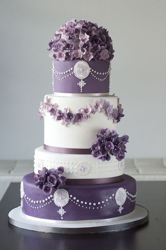 Purple Hydrangea Wedding Cake