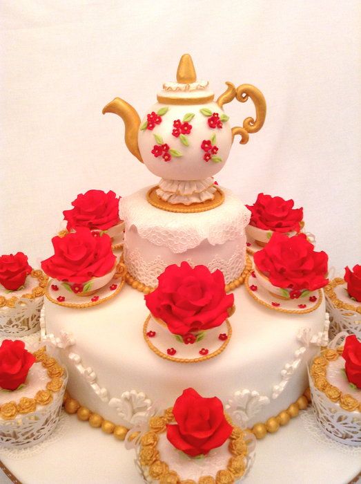 Teapot and Roses Cake