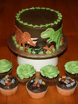 Dinosaur Cake and Cupcakes