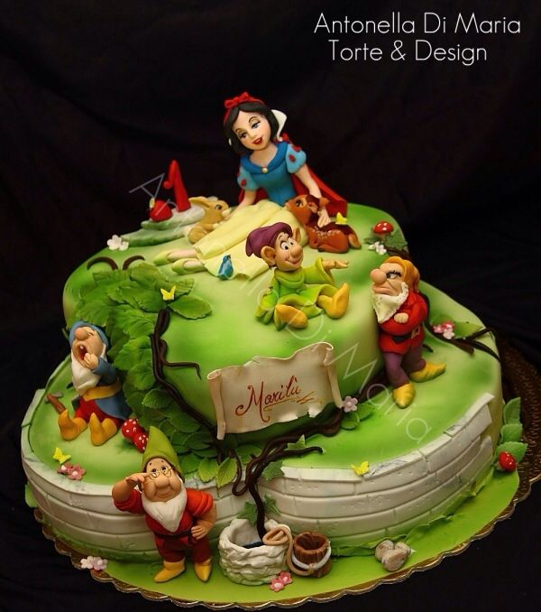 Snow White Cake